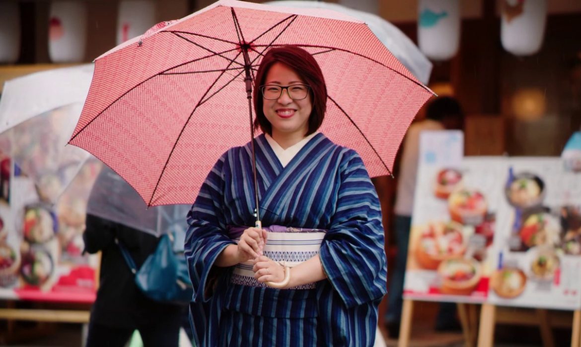 Japanese waitress and self-taught Power BI and Azure developer digitally transforms her restaurant–and the industry